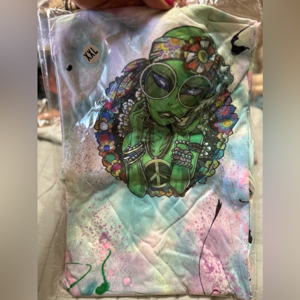 Multicolored alien short sleeve‎
